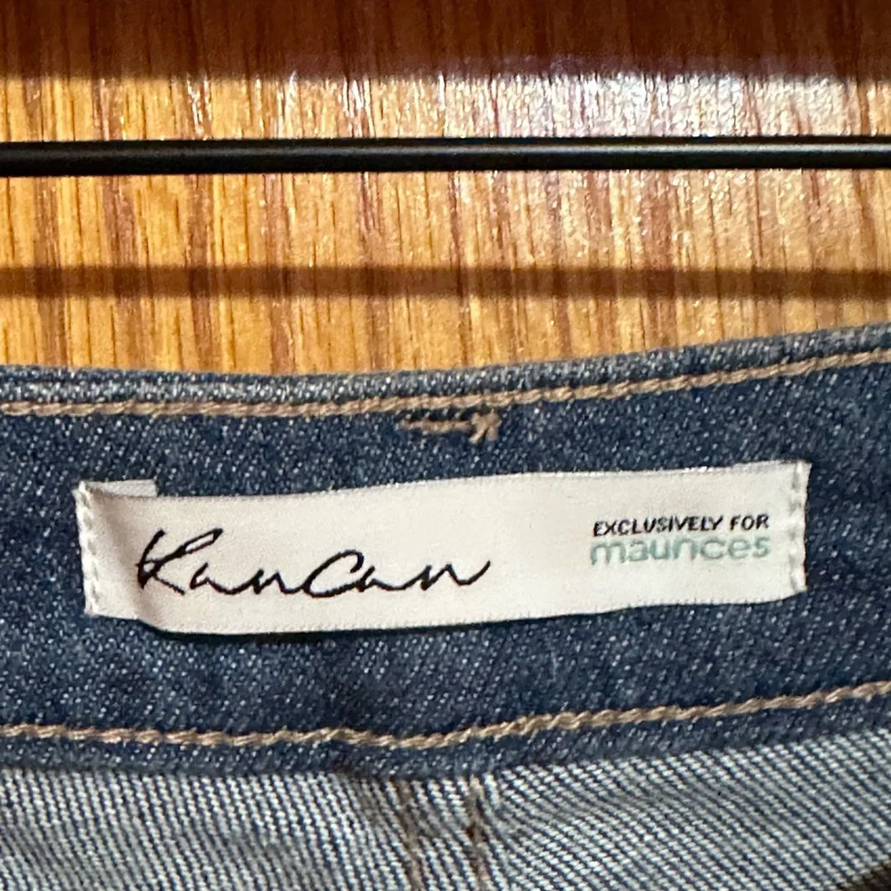 Kancan women’s jeans‎ sz 29 raw hem distressed high rise